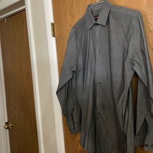 Men’s grey button down shirt